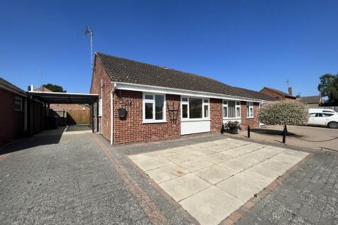 2 bedroom semi-detached bungalow for sale