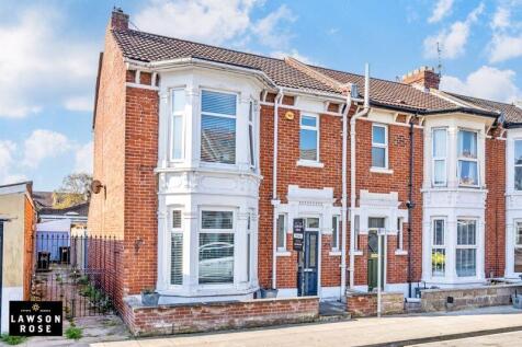 3 bedroom end of terrace house for sale