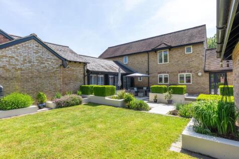 Choakes Yard, Great Billington, 4 bed barn conversion for sale