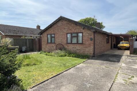 Guston Gardens, Ipswich IP10 3 bed detached bungalow for sale