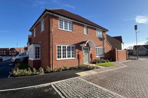 Felixstowe IP11 4 bed detached house for sale