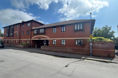 The House Martins, Cage Lane... 2 bed ground floor flat for sale