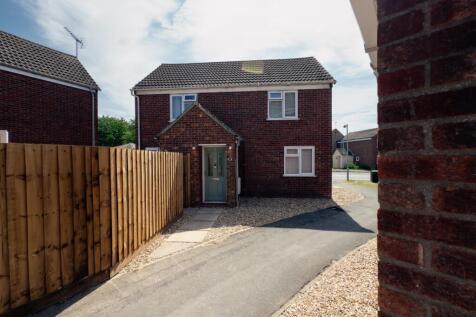 Burnham Close, Felixstowe IP11 3 bed detached house for sale