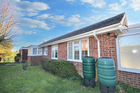 Kings Court Road, Gillingham 3 bed detached bungalow for sale