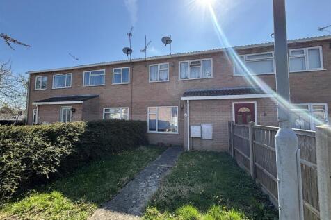 Cypress Way, Gillingham 2 bed terraced house for sale