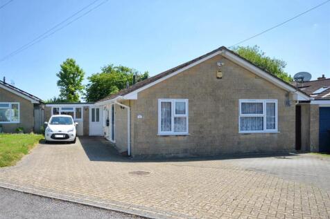 4 bedroom detached bungalow for sale
