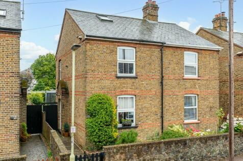 4 bedroom semi-detached house for sale