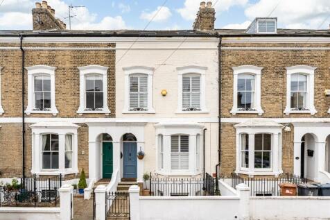 4 bedroom terraced house for sale