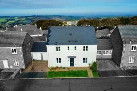 Okehampton, Devon 4 bed link detached house for sale