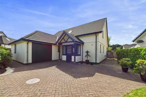 2 bedroom detached house for sale