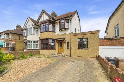 5 bedroom semi-detached house for sale