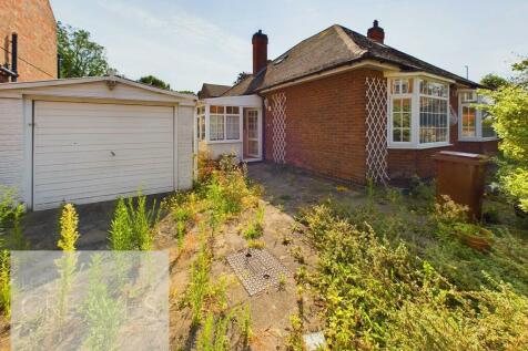 3 bedroom detached bungalow for sale