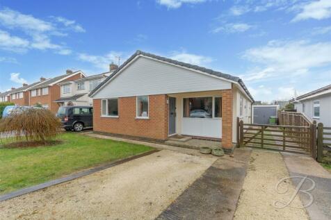 3 bedroom detached bungalow for sale