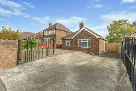 2 bedroom detached bungalow for sale