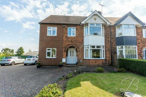 4 bedroom semi-detached house for sale