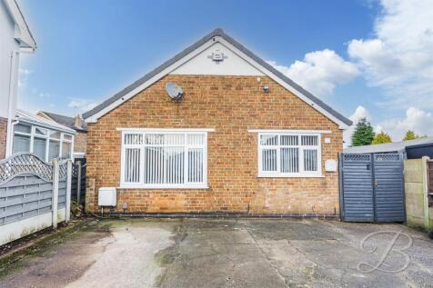 4 bedroom detached bungalow for sale