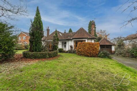4 bedroom detached bungalow for sale