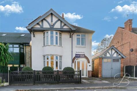 3 bedroom detached house for sale
