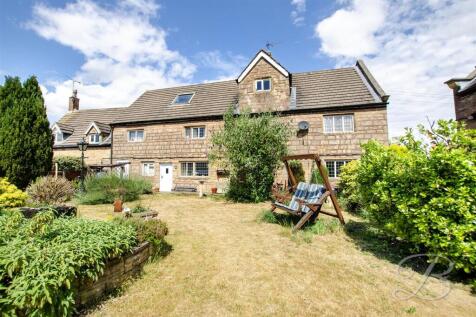 5 bedroom semi-detached house for sale
