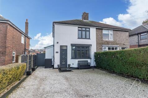 2 bedroom semi-detached house for sale