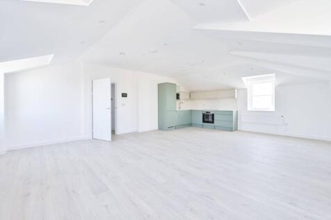 London SE8 2 bed flat for sale