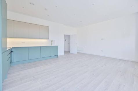London SE8 2 bed flat for sale