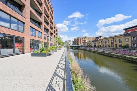 The Exchange, London E3 2 bed flat for sale