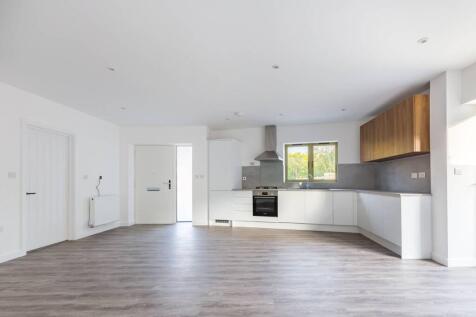 Brook Mews, Palmers Green N13 3 bed house for sale