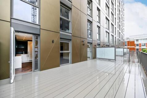 1 Eden Grove, Staines TW18 1 bed flat for sale