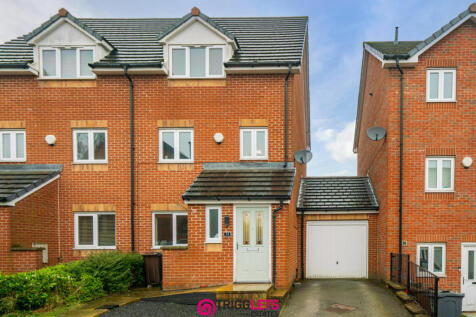 3 bedroom semi-detached house for sale