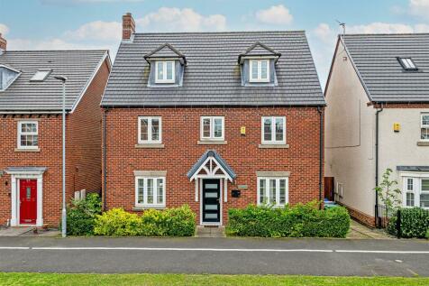 5 bedroom detached house for sale