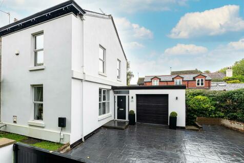 4 bedroom semi-detached house for sale