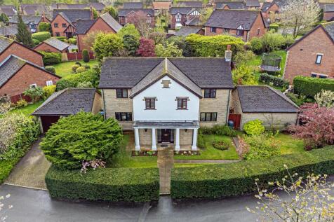 Chartwell Gardens, Appleton, Warrington 5 bed detached house for sale