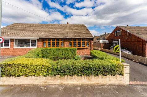 3 bedroom semi-detached bungalow for sale