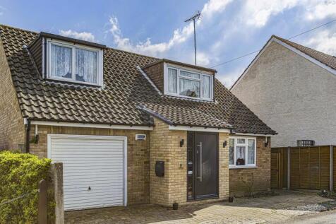 Whaley Road, Potters Bar, Hertfordshire 3 bed detached bungalow for sale