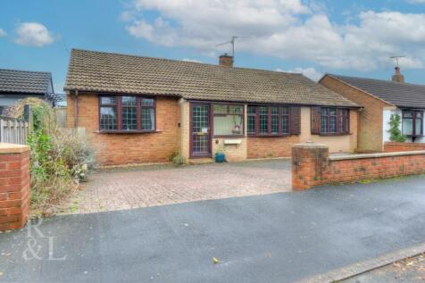 3 bedroom detached bungalow for sale