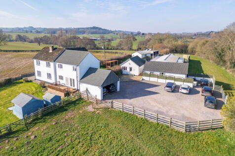 Mitchel Troy, Monmouth, Monmouthshire 5 bed detached house for sale