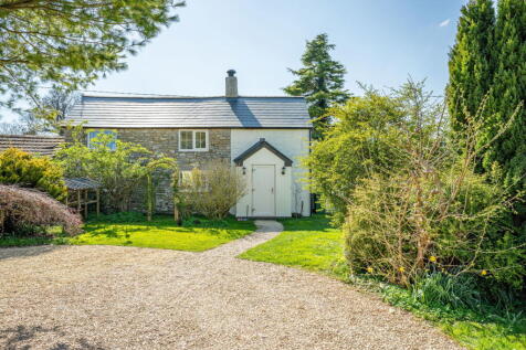 2 bedroom detached house for sale