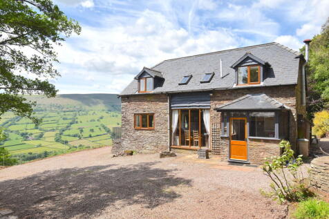 Clodock, Longtown, Herefordshire 3 bed barn conversion for sale