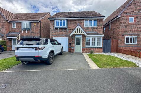 4 bedroom detached house for sale