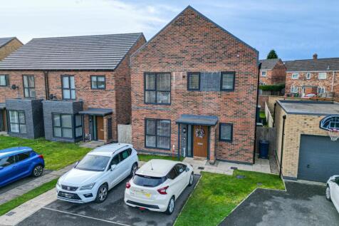 3 bedroom detached house for sale
