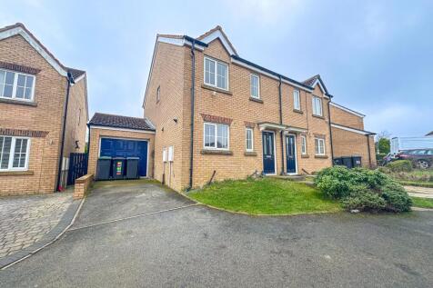 3 bedroom semi-detached house for sale