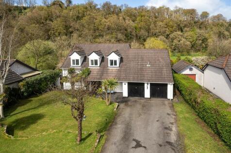 Middlewell Parc, Wadebridge 5 bed detached house for sale