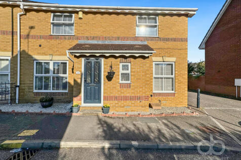 3 bedroom end of terrace house for sale