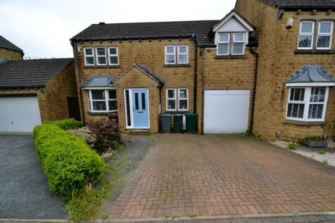 Pendle Court, Queensbury, Bradford 3 bed semi