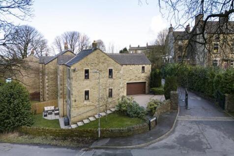 April Gardens, Queensbury, Bradford 5 bed detached house for sale