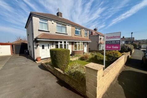 Westminster Gardens, Clayton, Bradford 3 bed semi