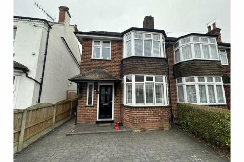 4 bedroom semi-detached house for sale