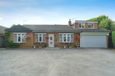 4 bedroom detached bungalow for sale