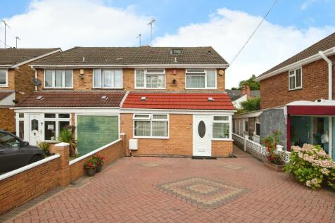 4 bedroom semi-detached house for sale